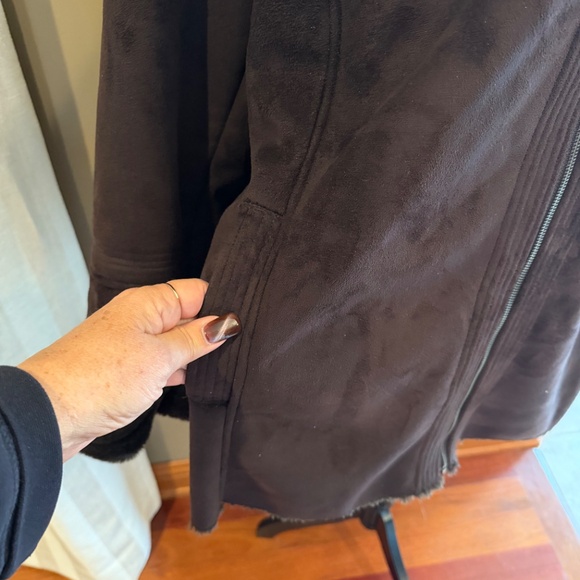 Beautiful Women's Java Brown Suede Fur Lined Midi Coat, Size Large or XL - Picture 8 of 15